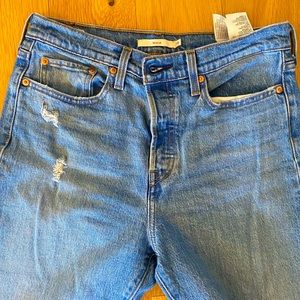 LEVI’s Wedgie jeans